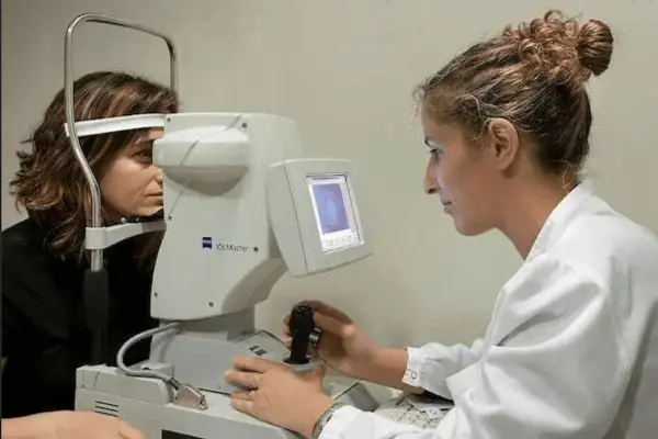 Biometría Ocular Eyes Center