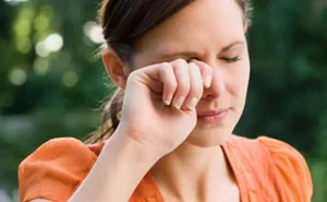 Alergia en los ojos ¿Por qué ocurre y cómo prevenirla