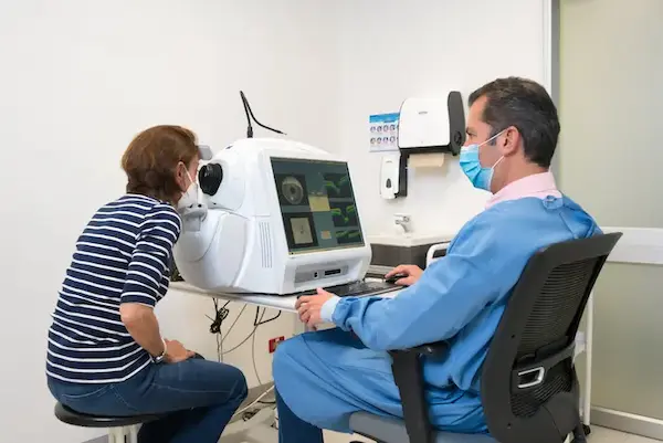 Laboratorio de apoyo diagnóstico oftalmológico​