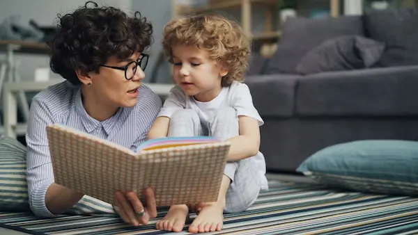 Diálogo sobre lo leído al incentivar la lectura en niños