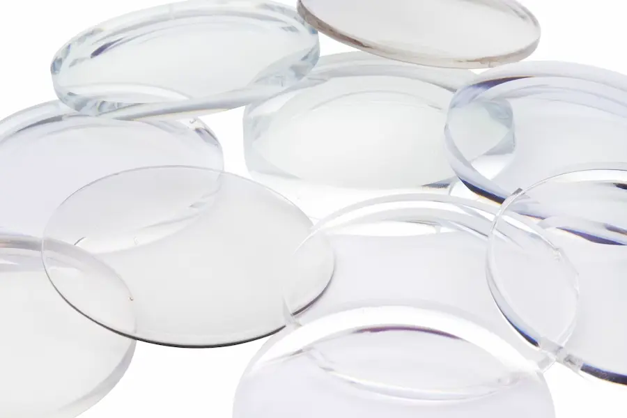 Tipos de luna para lentes según su material básico