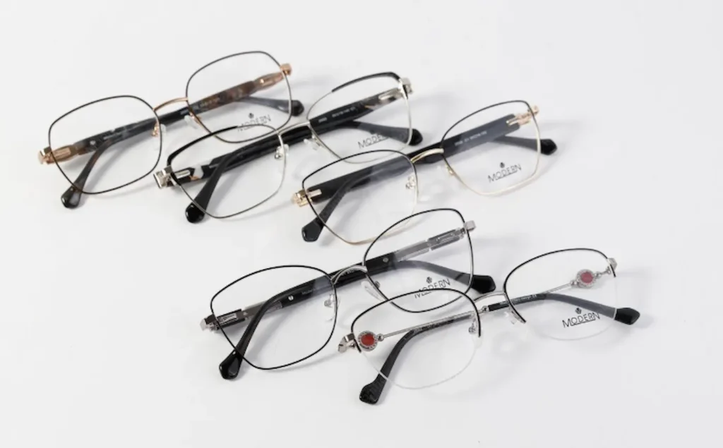 Monturas de lentes de metal